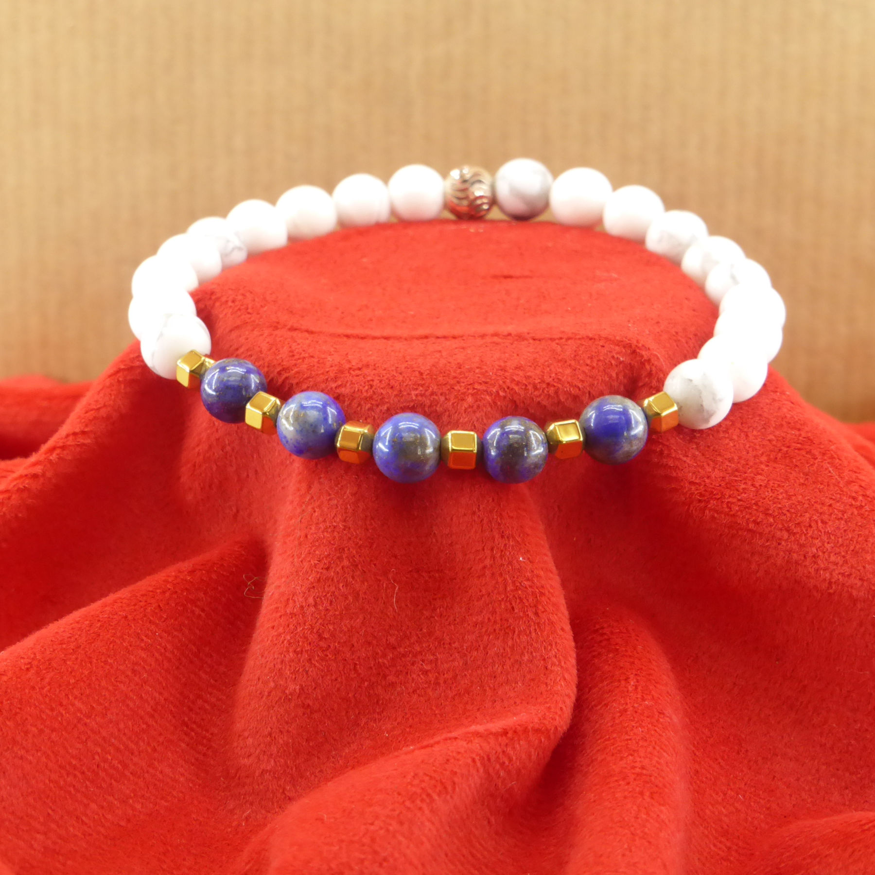 White jasper and Lapis Lazuli bracelet