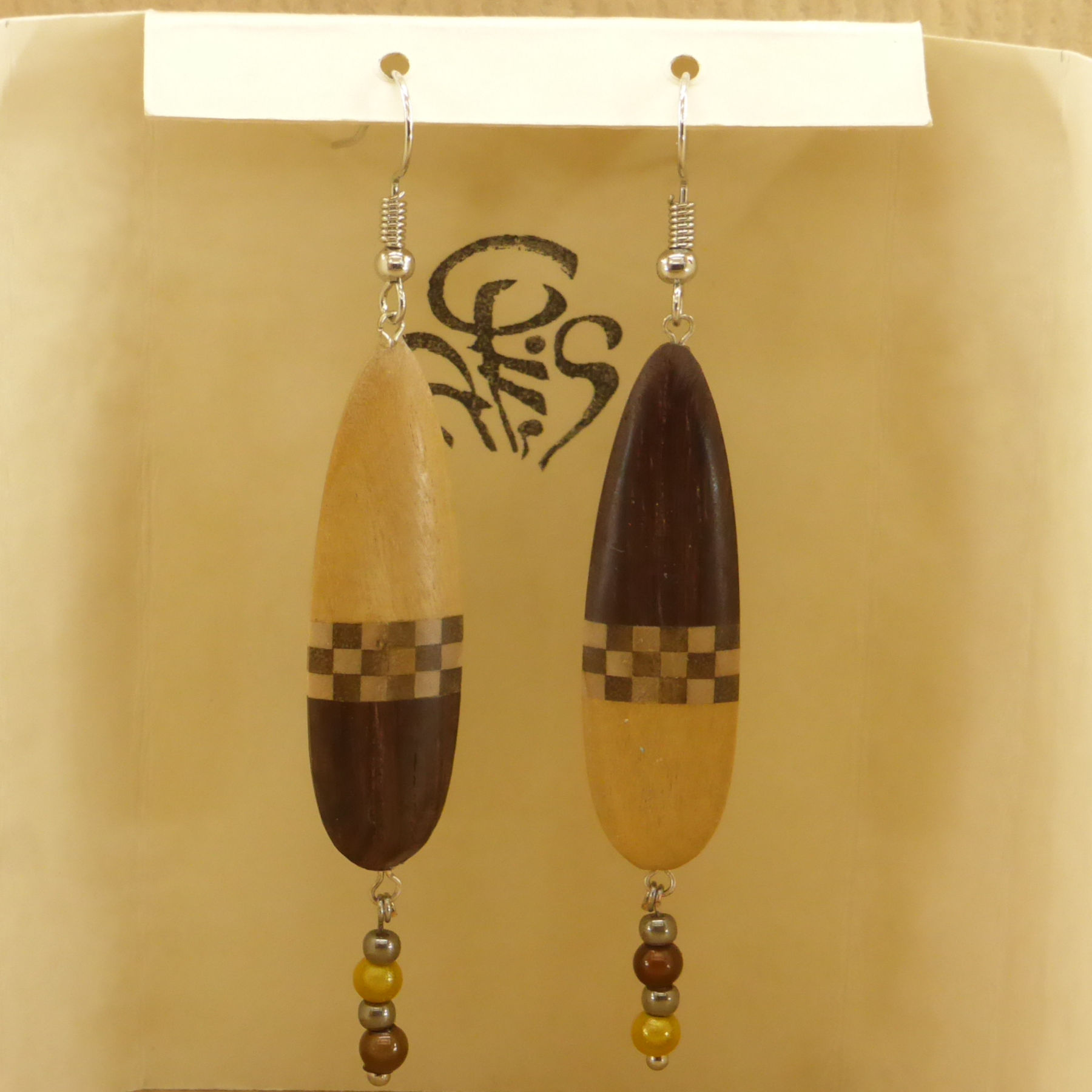 Oblong almond earrings Walnut/checkerboard/Boxwood and pearls
